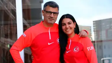 Yusuf Dikeç ile Şevval İlayda Tarhan'a altın madalya