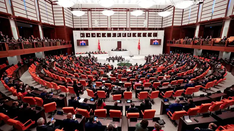 Türkiye'de 180 Parti Faaliyette! AK Parti Önde